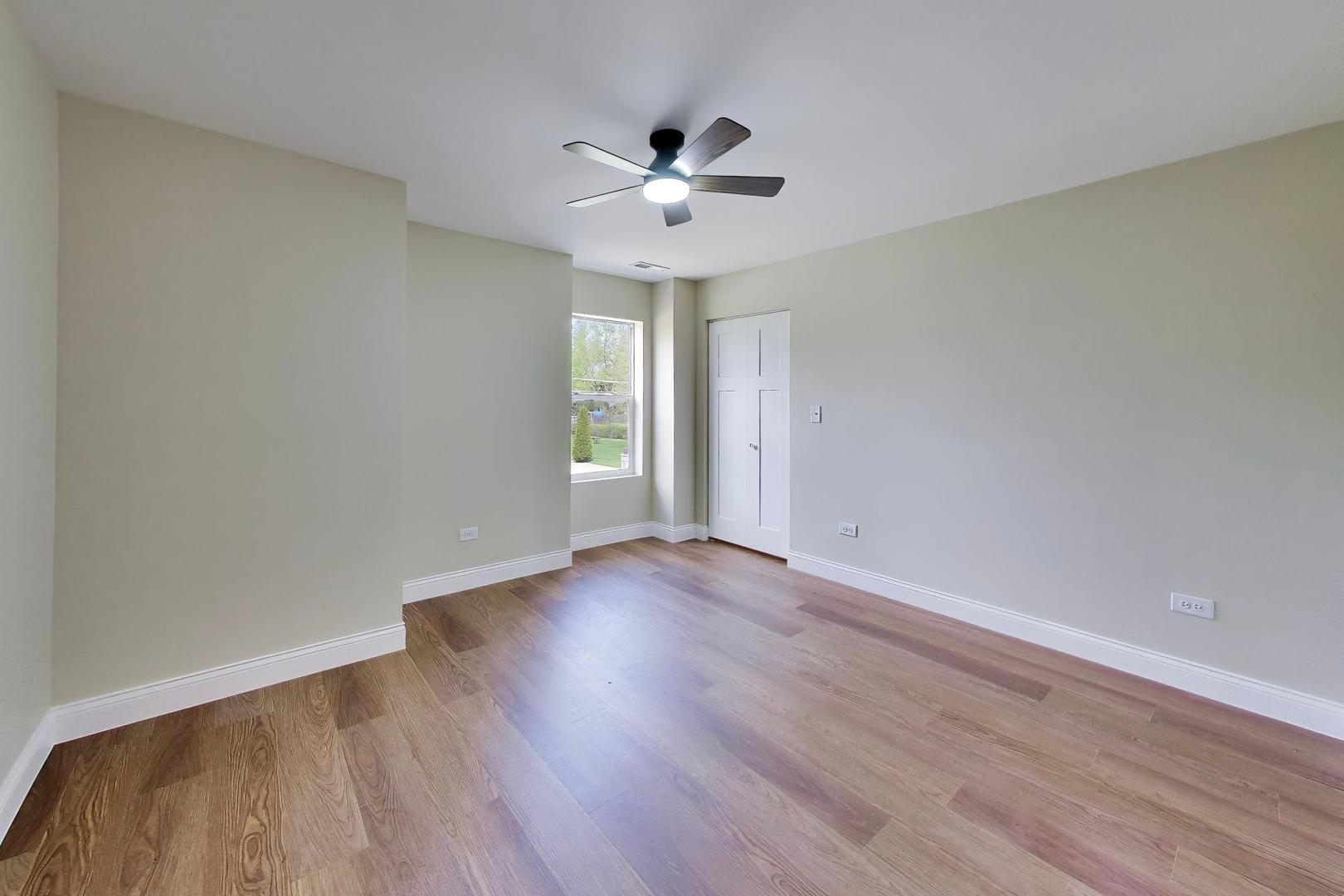 239 Parker Avenue, Aurora, IL 60505