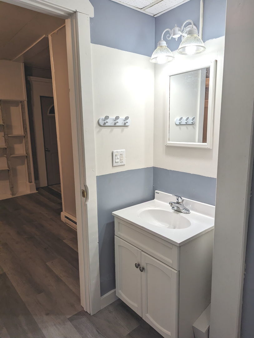 302 S Ottawa Street, Earlville, IL 60518