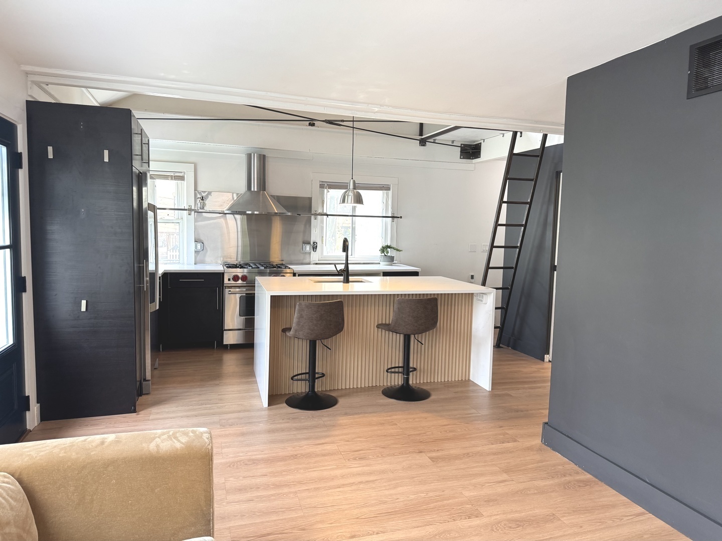 15 S Huffman Street, Naperville, IL 60540