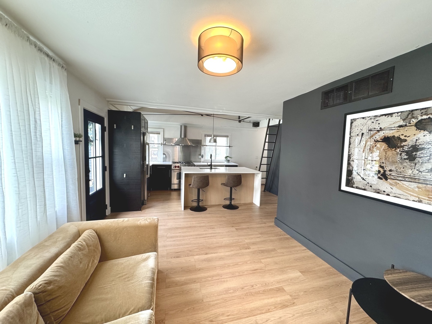 15 S Huffman Street, Naperville, IL 60540