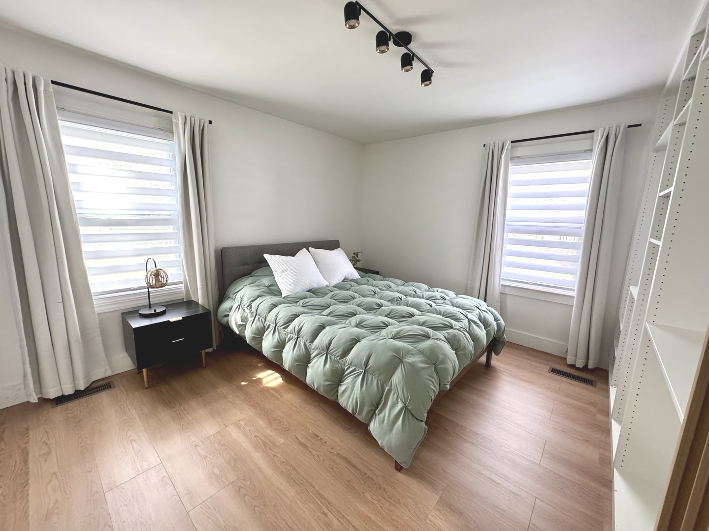 15 S Huffman Street, Naperville, IL 60540