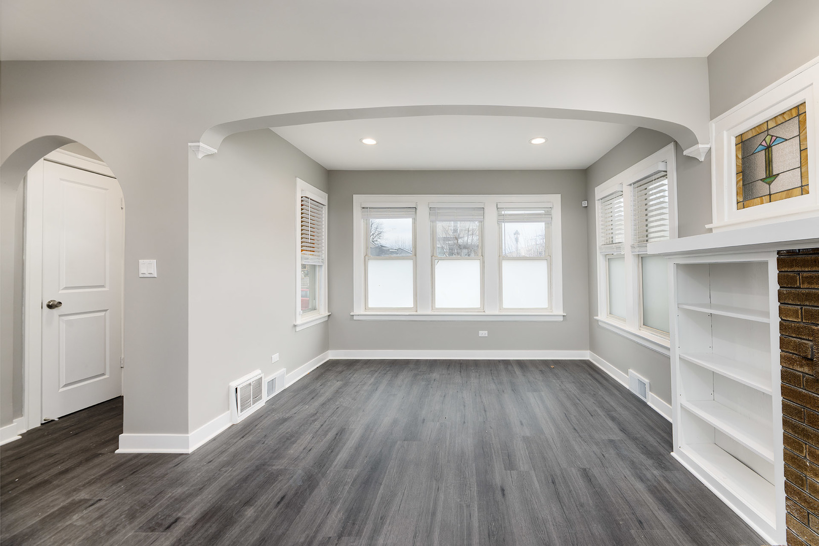 1217 Elmwood Avenue, Berwyn, IL 60402