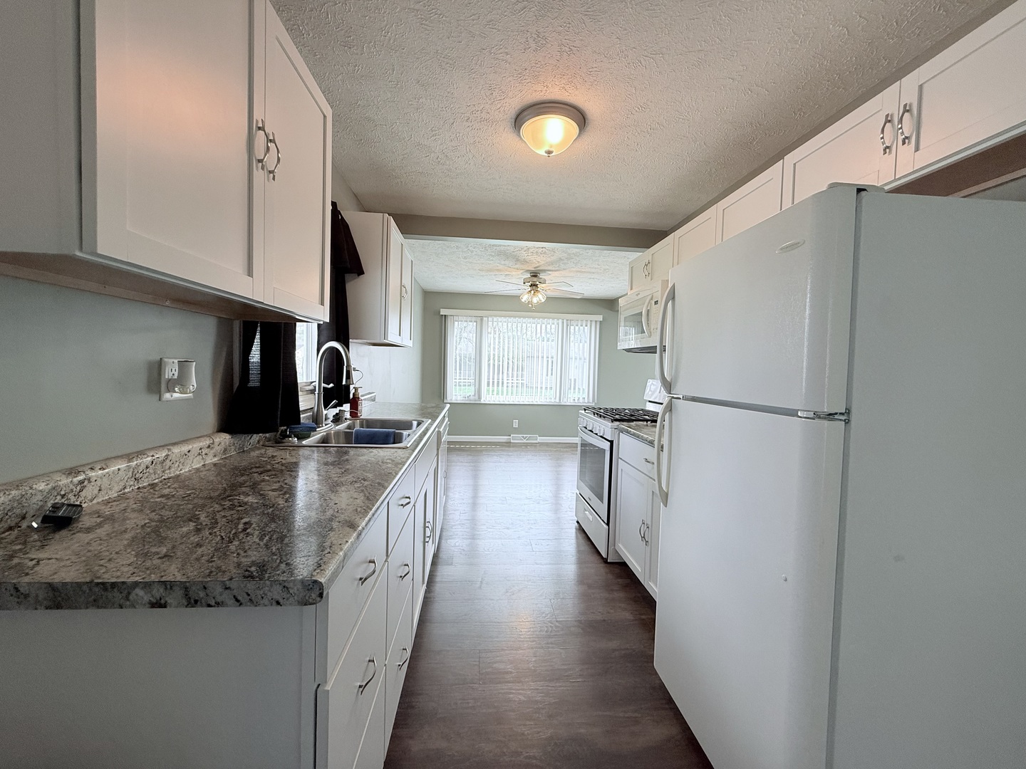 311 E Allen Street, Farmer City, IL 61842