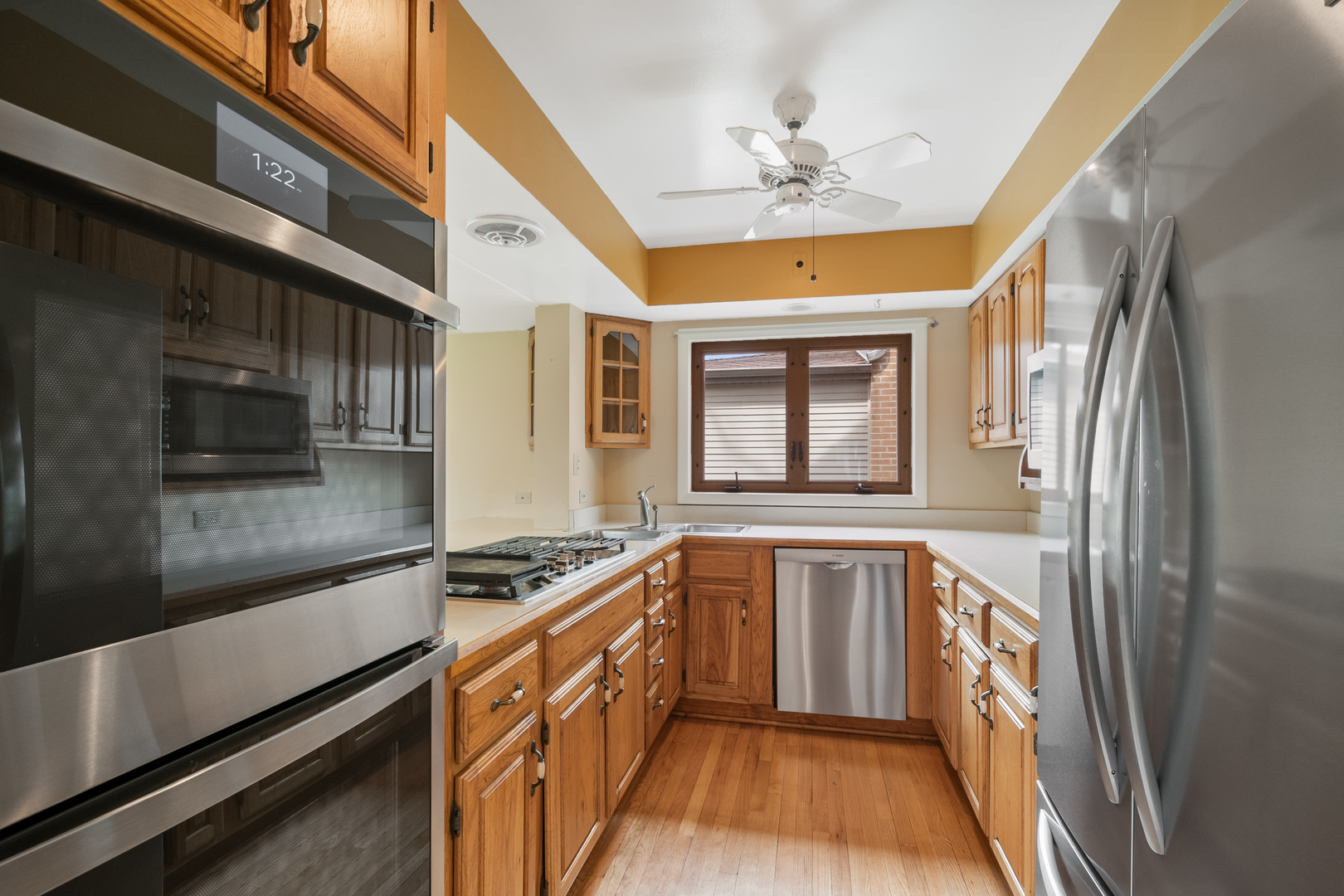 1104 S ALDINE Avenue, Park Ridge, IL 60068