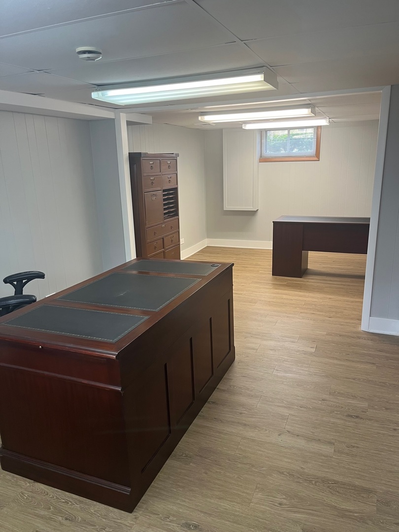 23 N Lincoln Street, Hinsdale, IL 60521