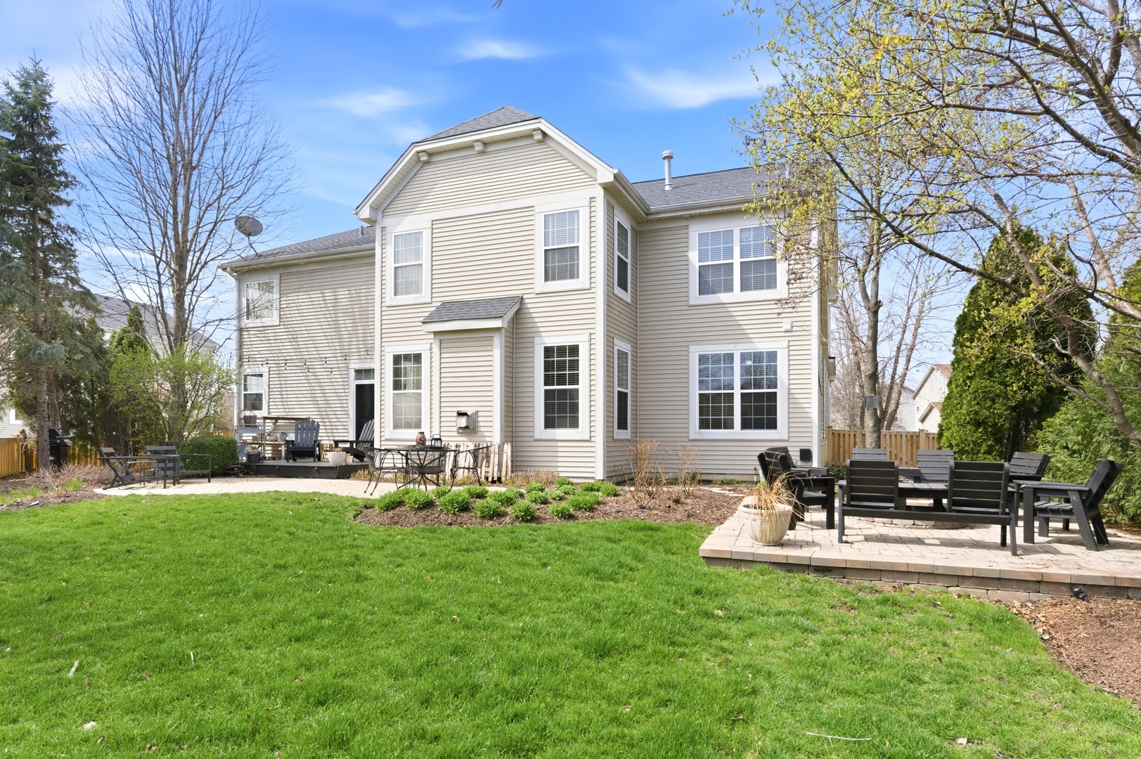2807 Forest Creek Lane, Naperville, IL 60565