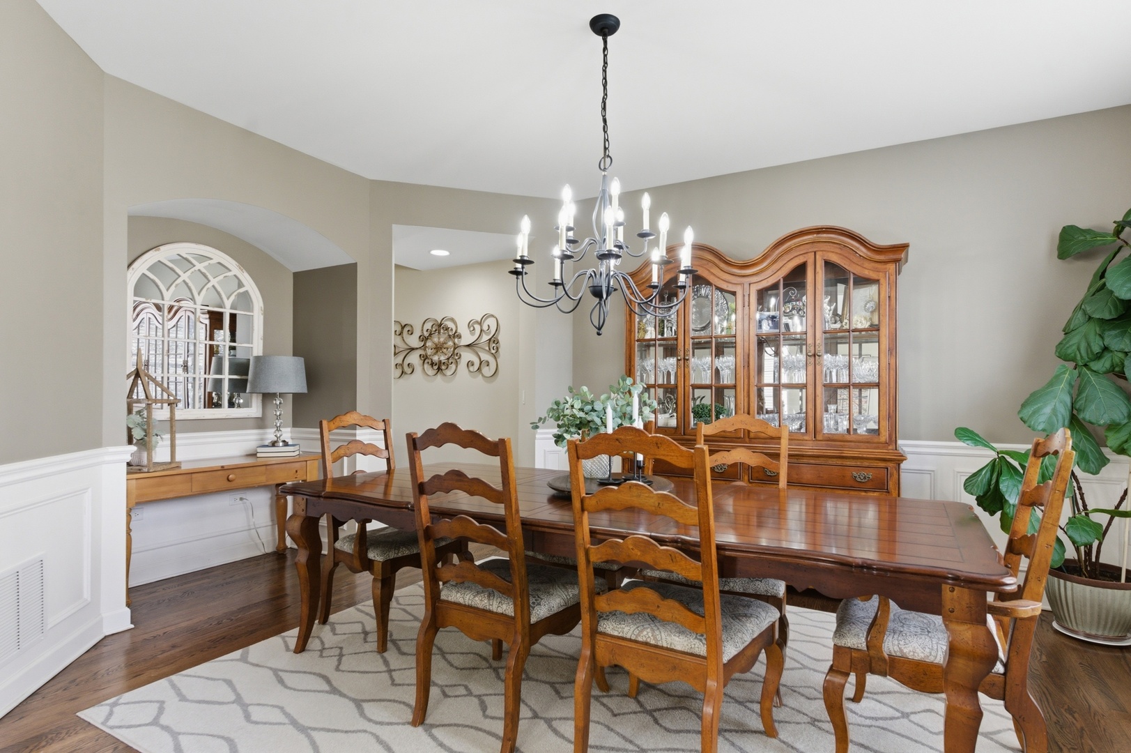 2807 Forest Creek Lane, Naperville, IL 60565