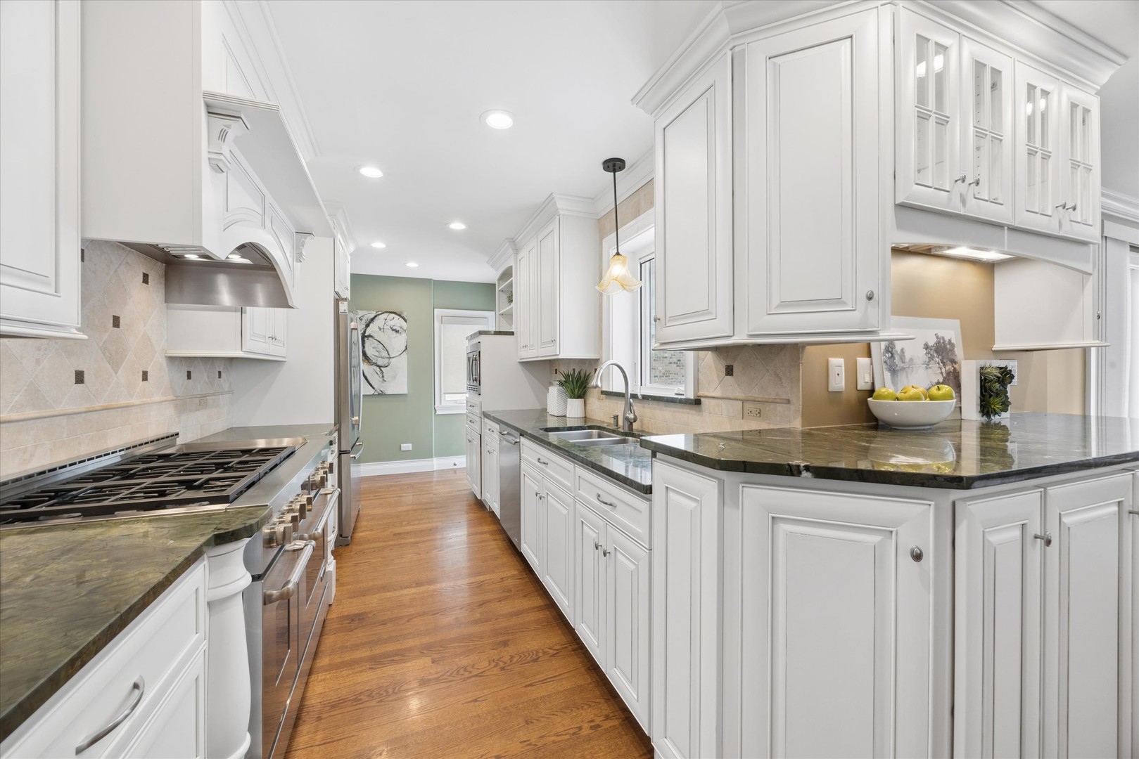 4622 Gilbert Avenue, Western Springs, IL 60558