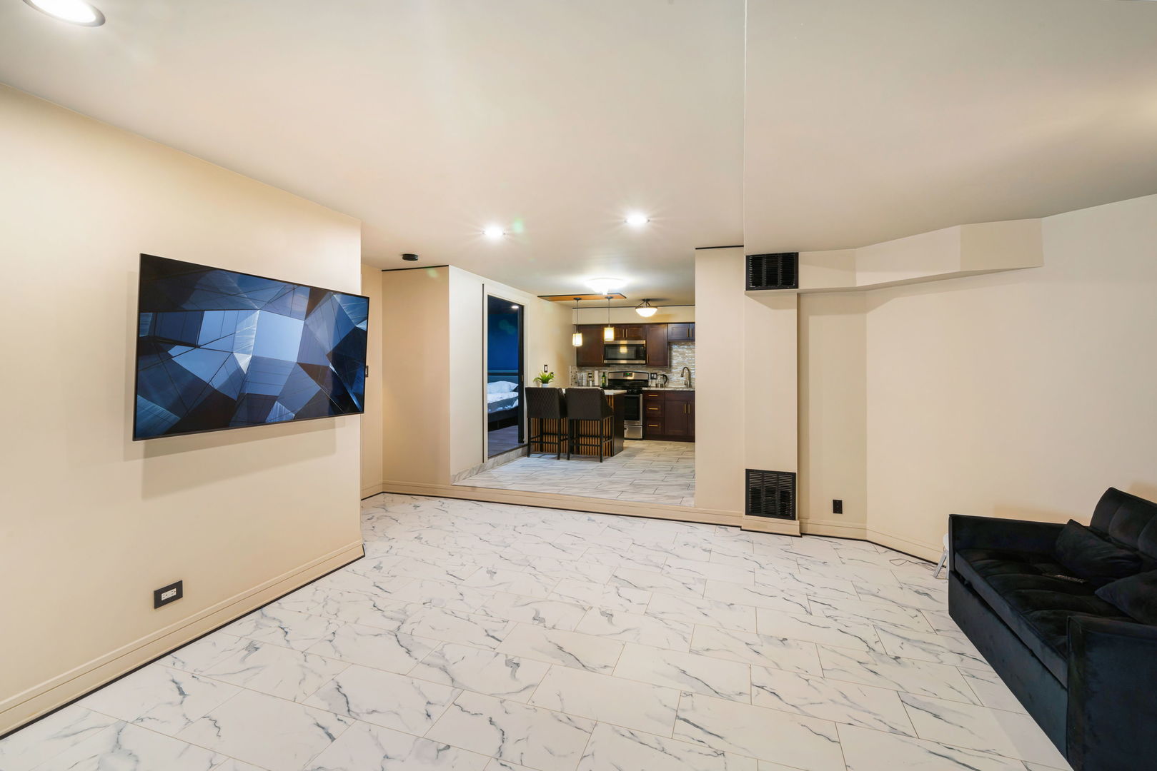 6337 Roosevelt Road #107, Berwyn, IL 60402