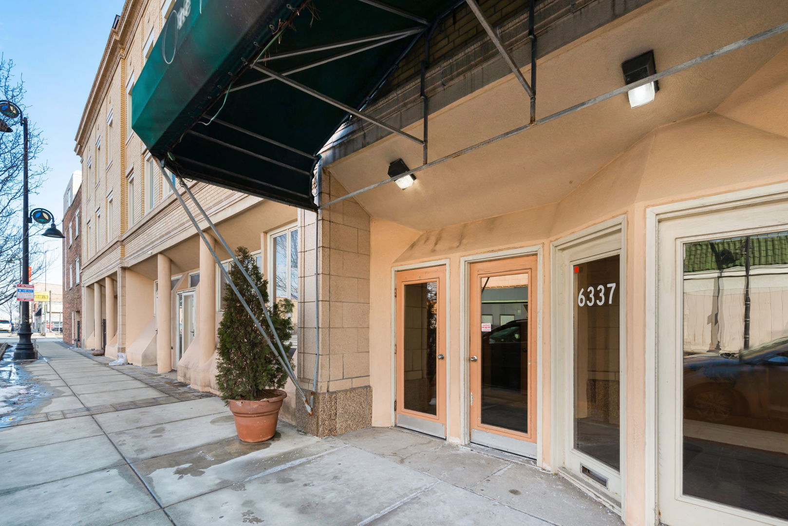 6337 Roosevelt Road #107, Berwyn, IL 60402