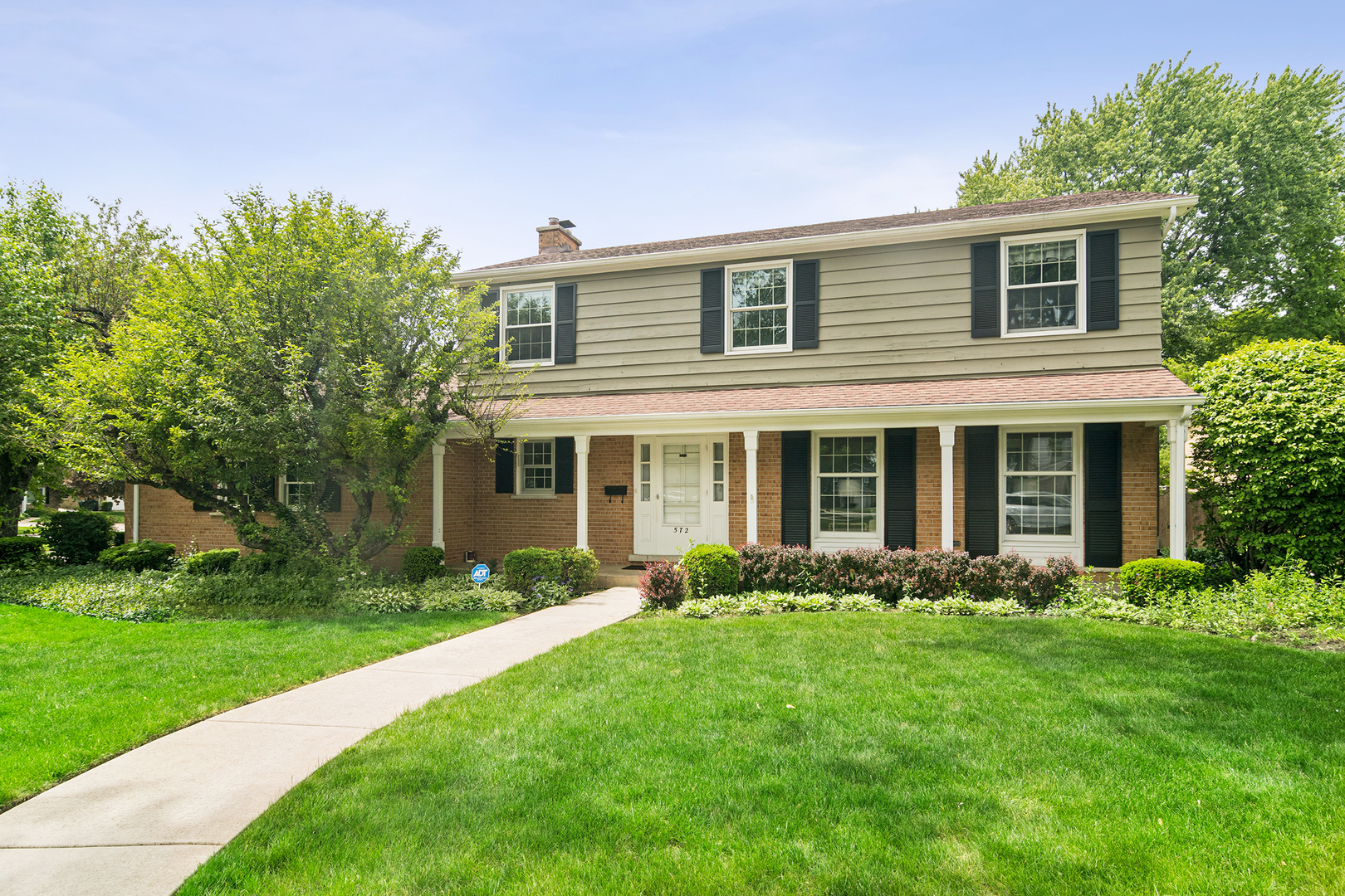 572 E Monterey Road, Palatine, IL 60074