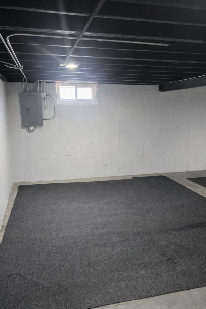 14825 Maplewood Avenue, Harvey, IL 60426