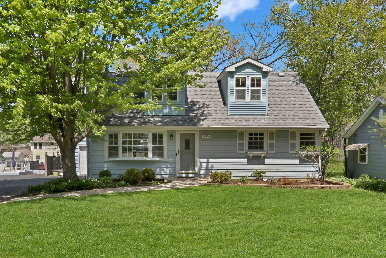 17976 W Big Oaks Road, Grayslake, IL 60030