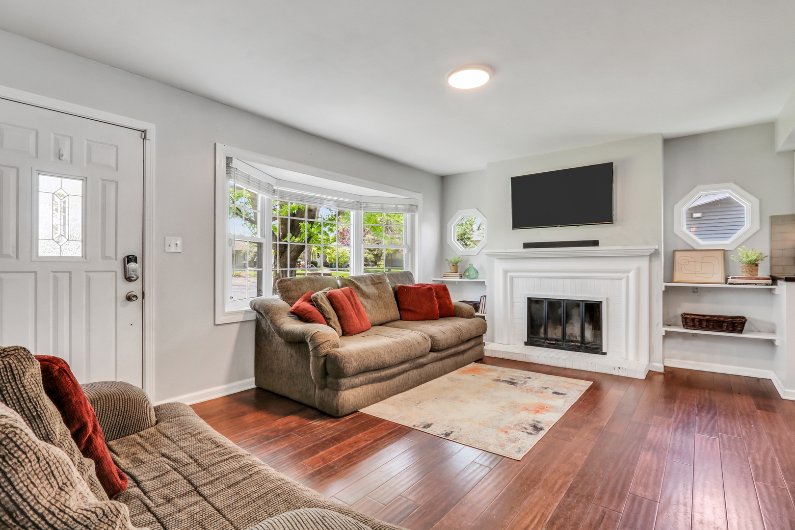 17976 W Big Oaks Road, Grayslake, IL 60030