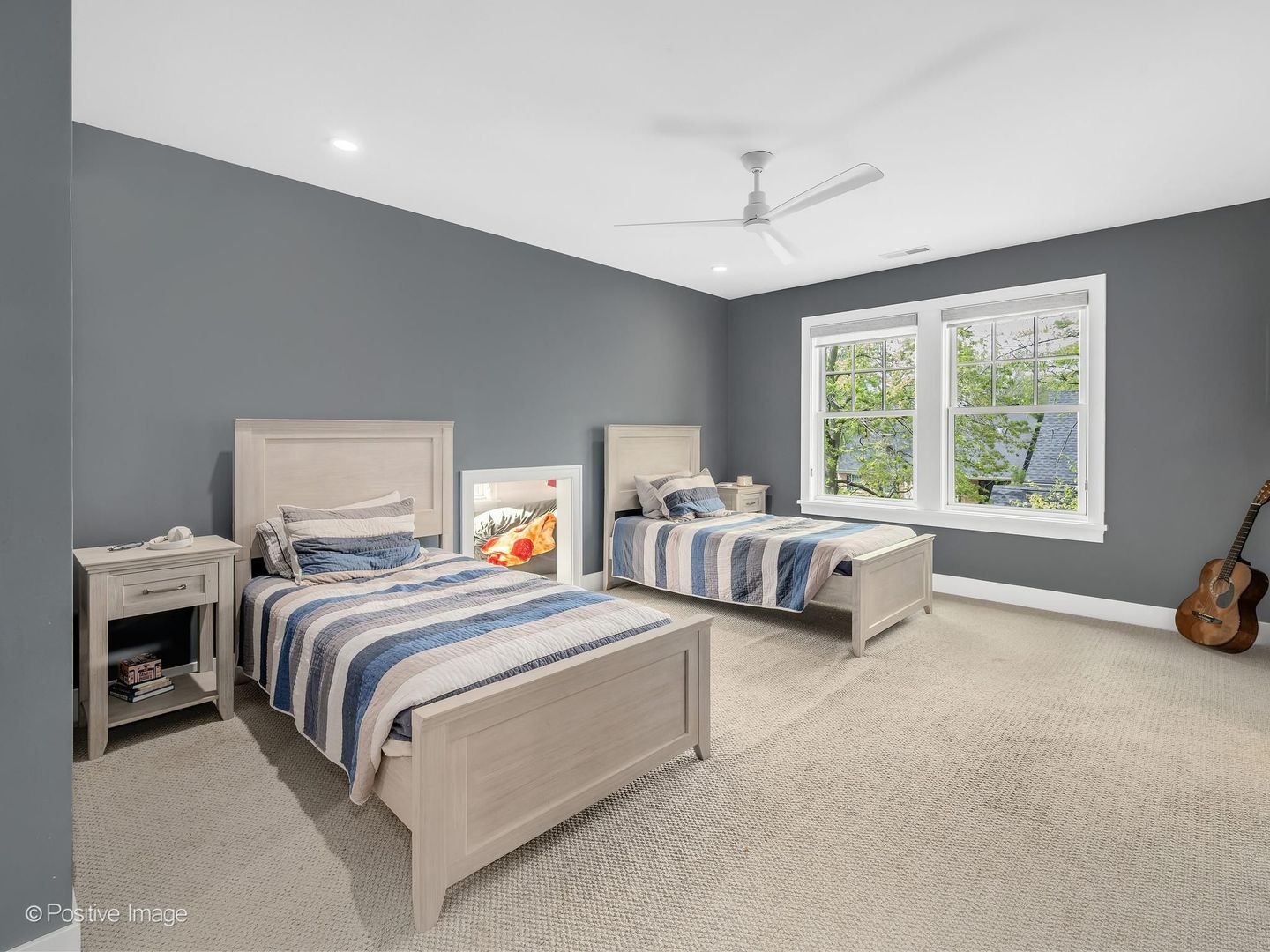 1303 N CROSS Street, Wheaton, IL 60187