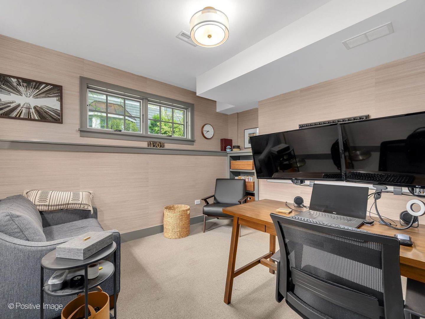 1303 N CROSS Street, Wheaton, IL 60187