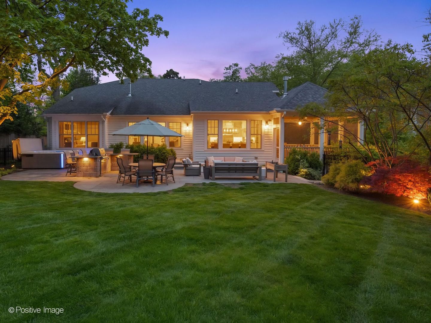 1303 N CROSS Street, Wheaton, IL 60187