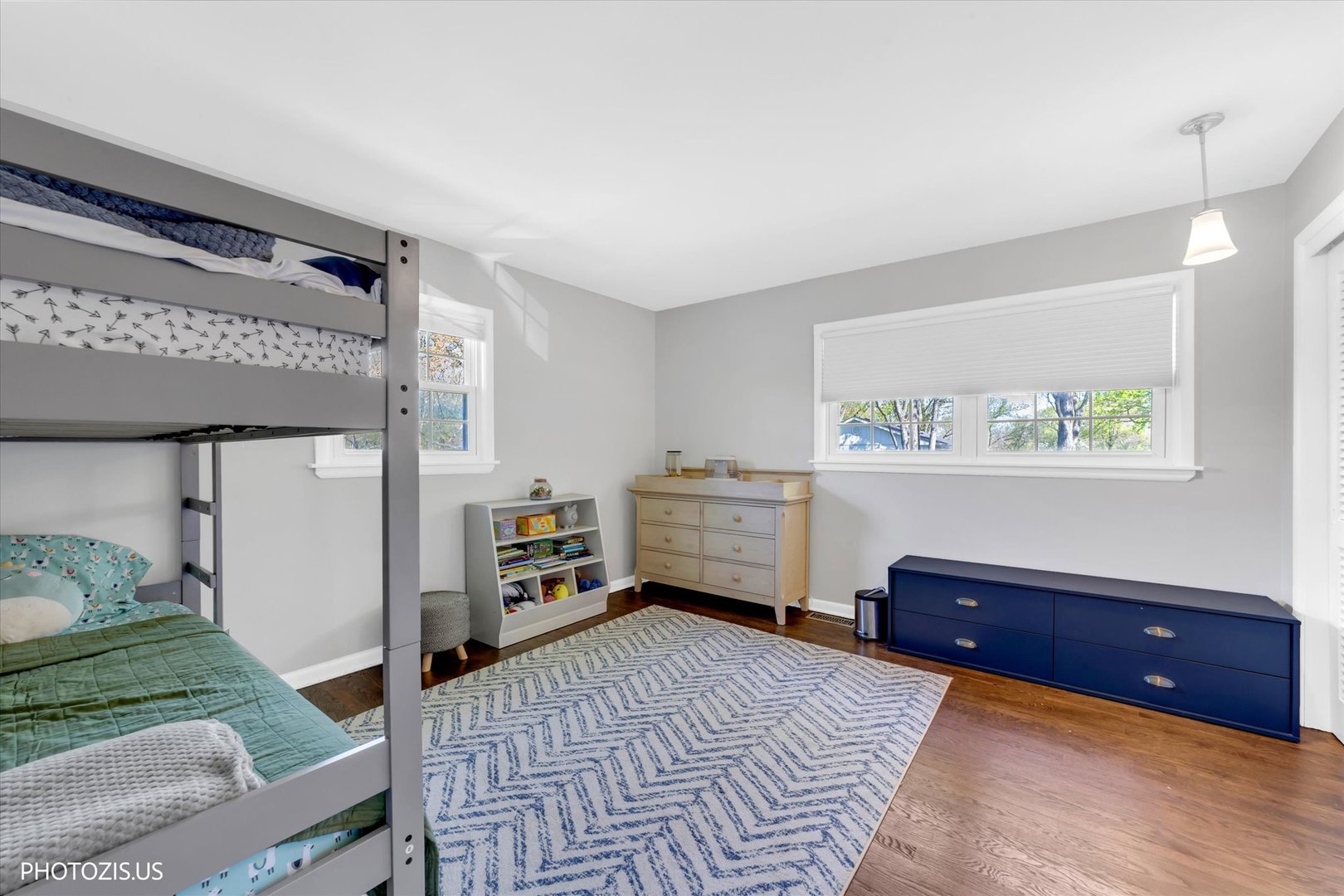 3270 Middlesax Drive, Long Grove, IL 60047