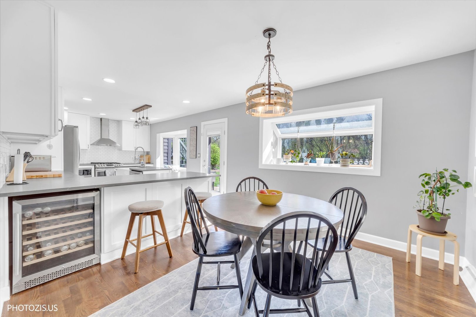 3270 Middlesax Drive, Long Grove, IL 60047