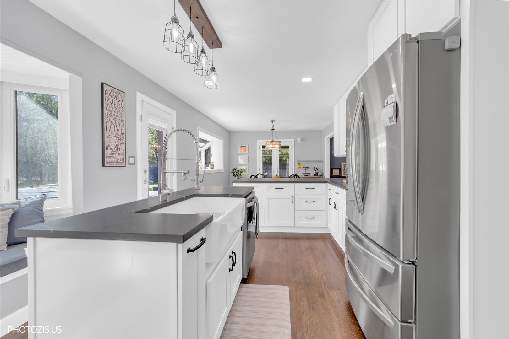 3270 Middlesax Drive, Long Grove, IL 60047