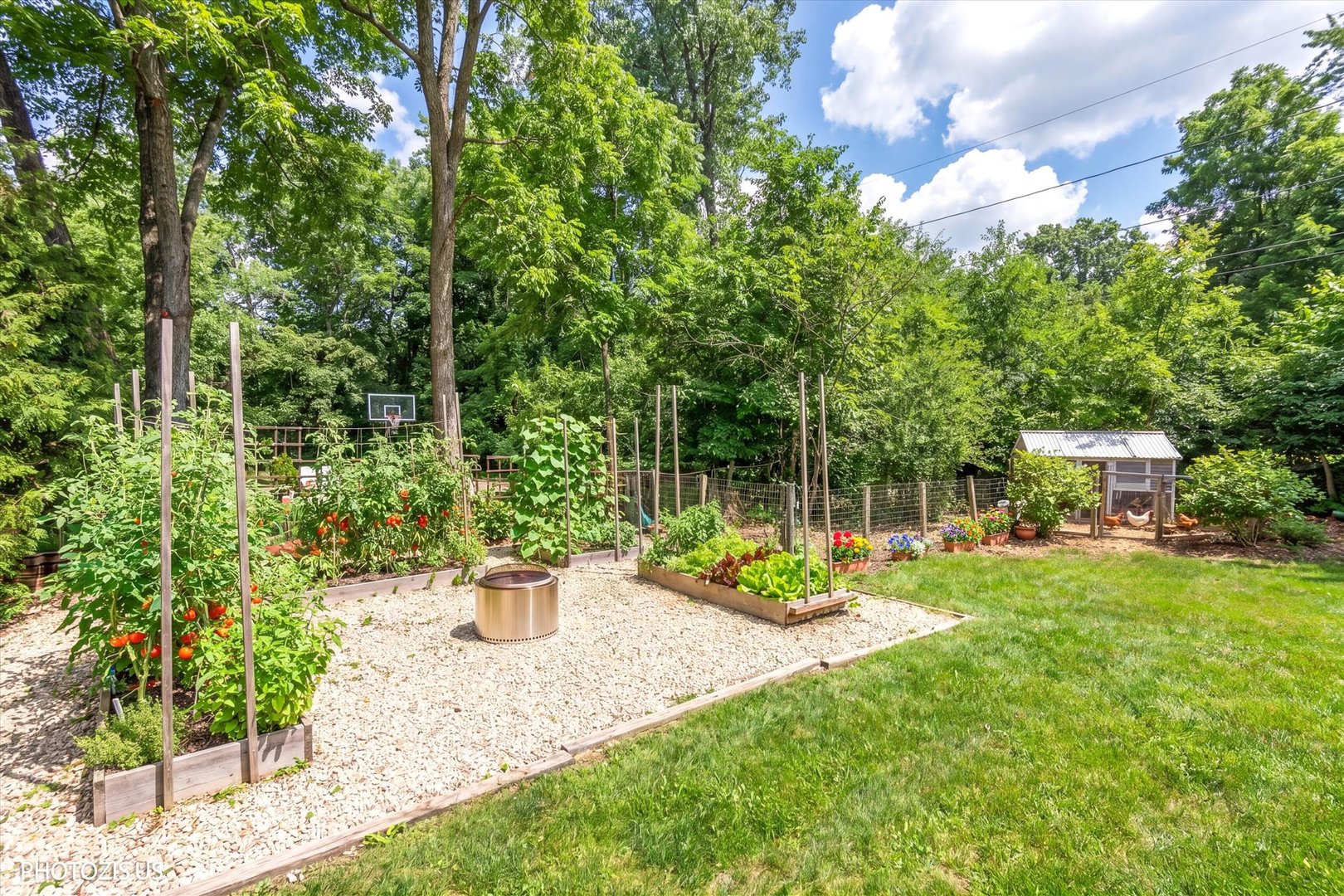 3270 Middlesax Drive, Long Grove, IL 60047