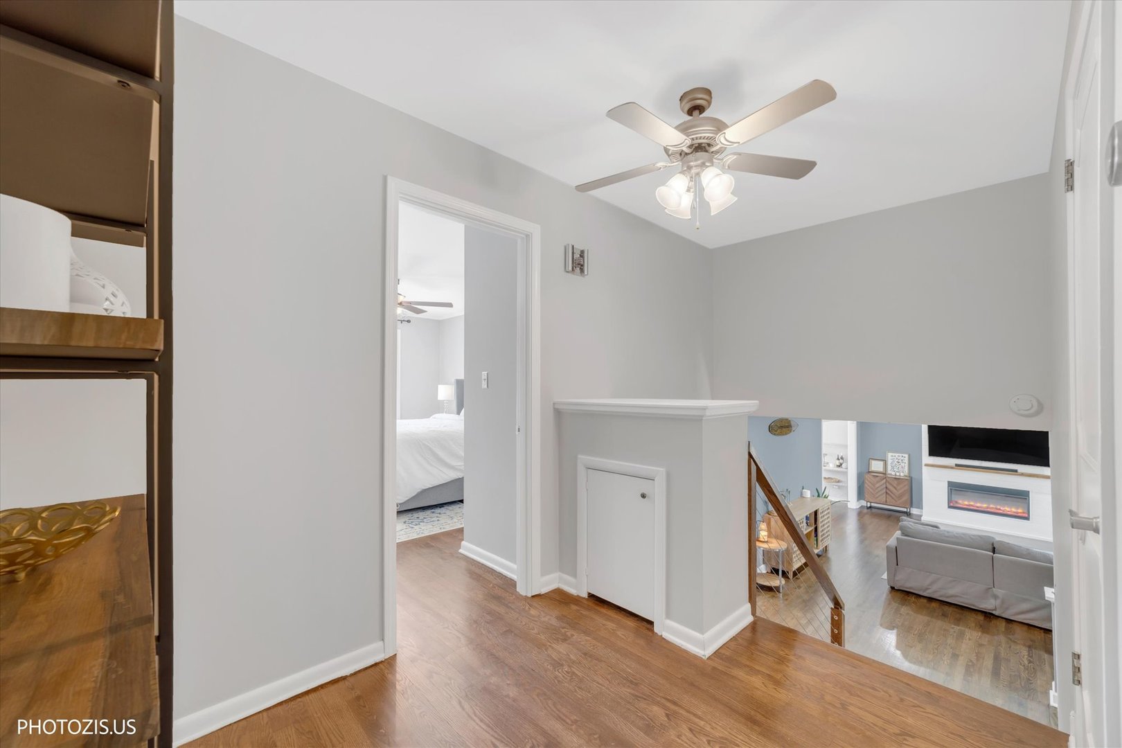 3270 Middlesax Drive, Long Grove, IL 60047