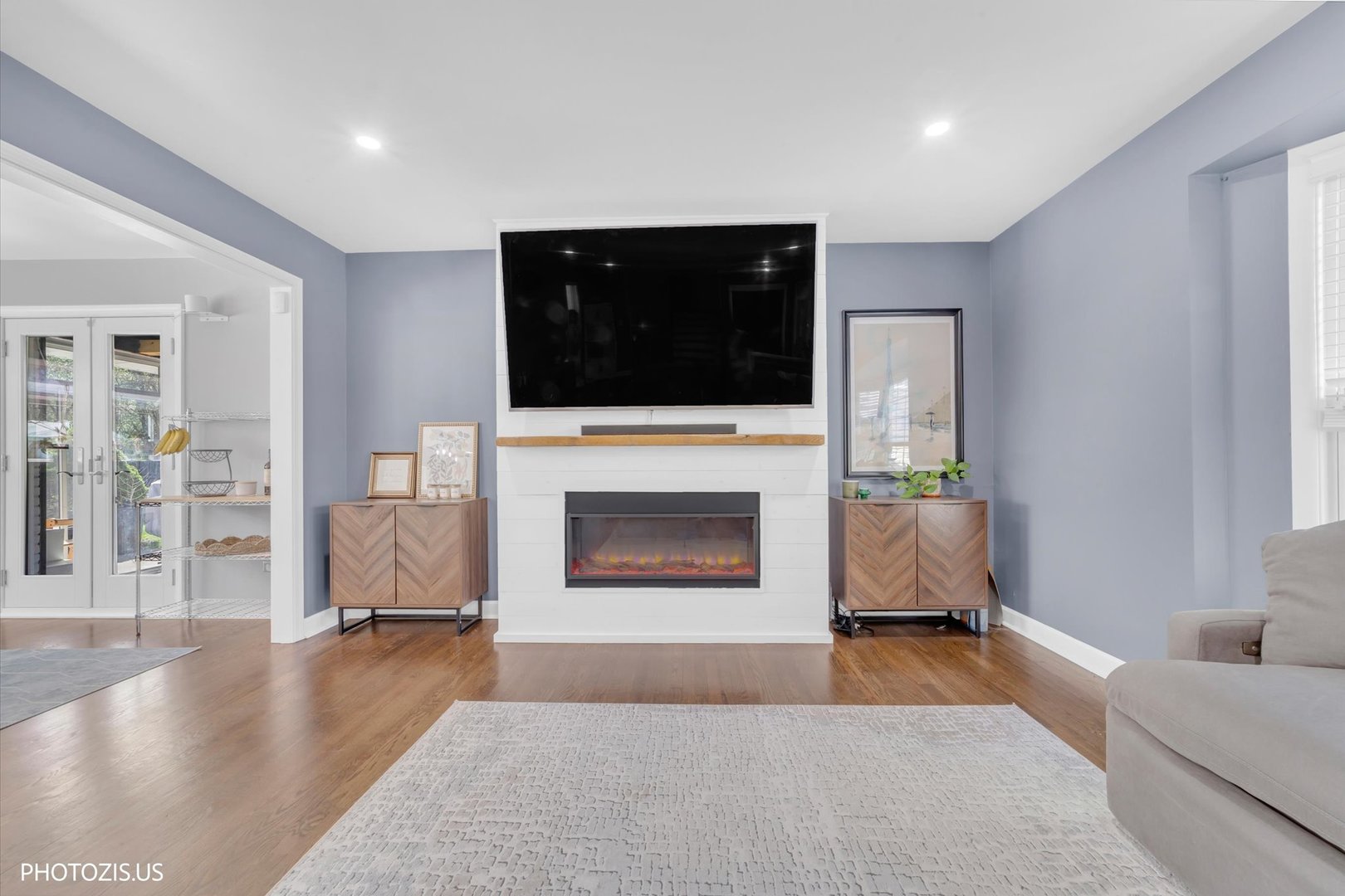 3270 Middlesax Drive, Long Grove, IL 60047