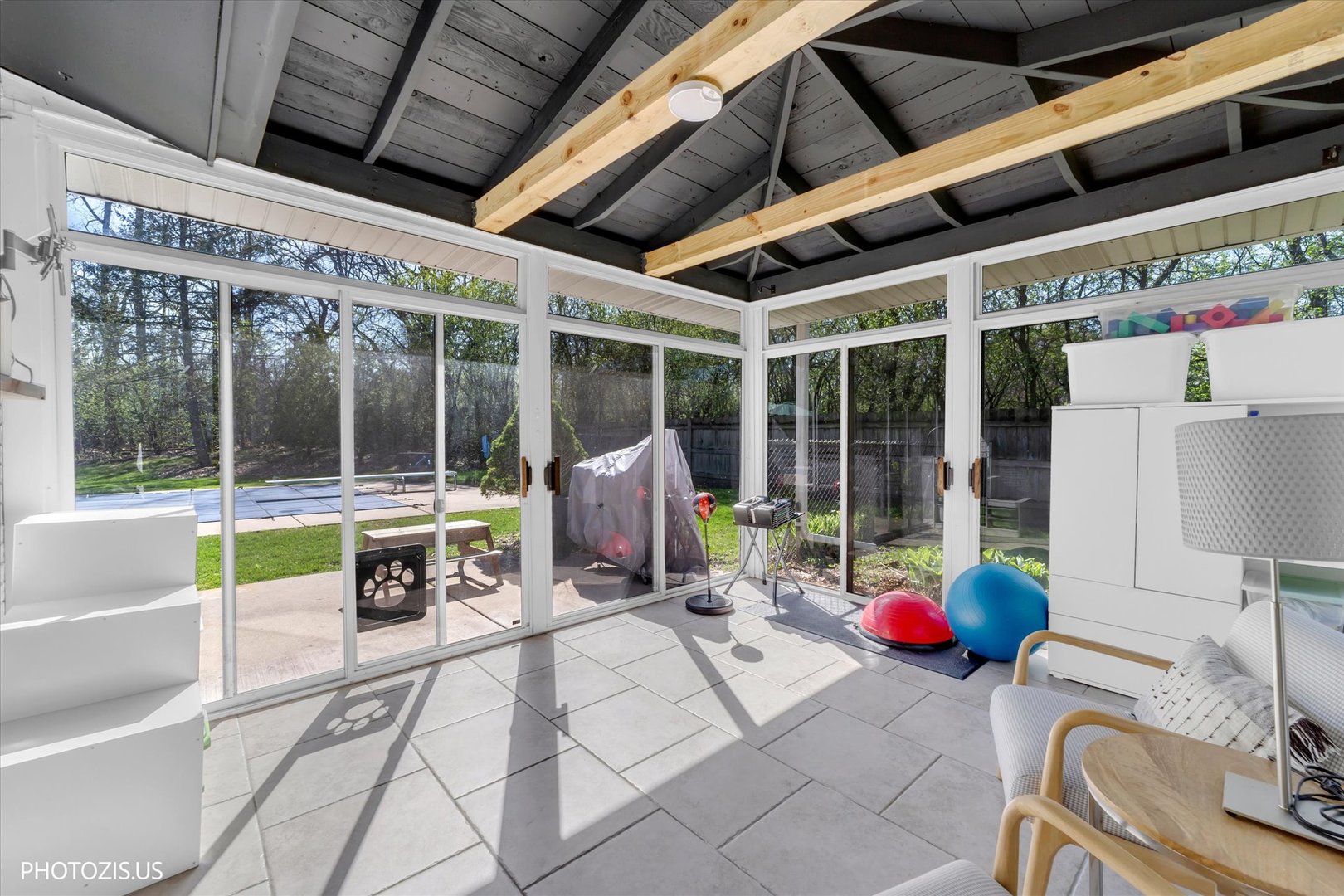 3270 Middlesax Drive, Long Grove, IL 60047