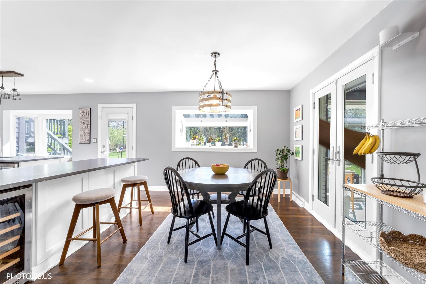 3270 Middlesax Drive, Long Grove, IL 60047