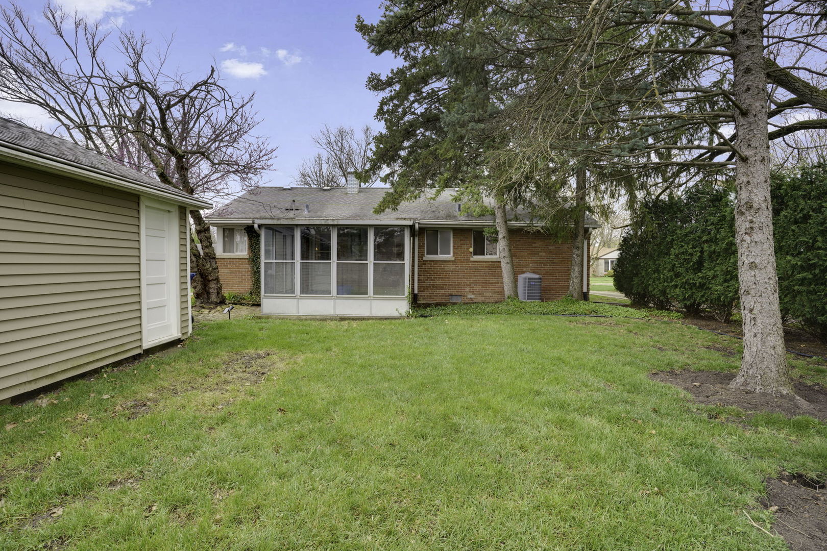 413 N Highland Avenue, Elmhurst, IL 60126