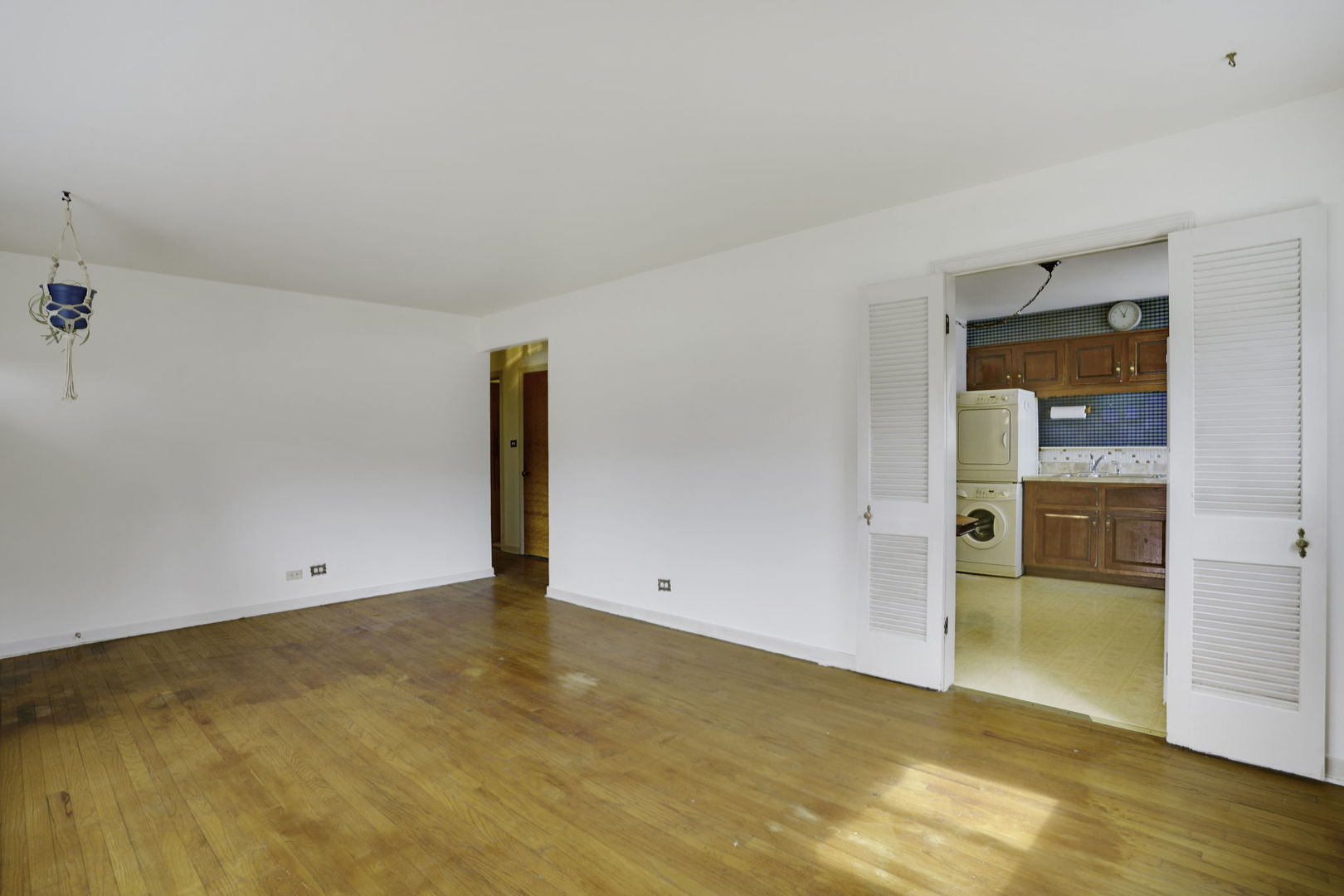 413 N Highland Avenue, Elmhurst, IL 60126