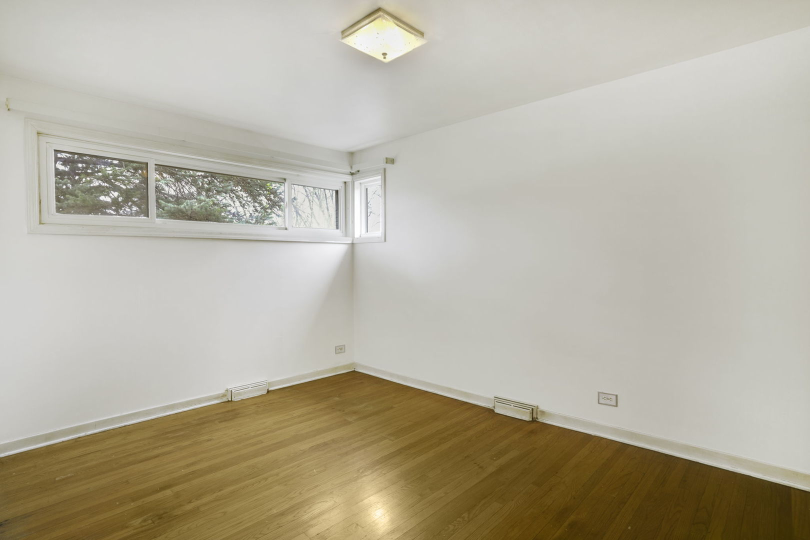 413 N Highland Avenue, Elmhurst, IL 60126