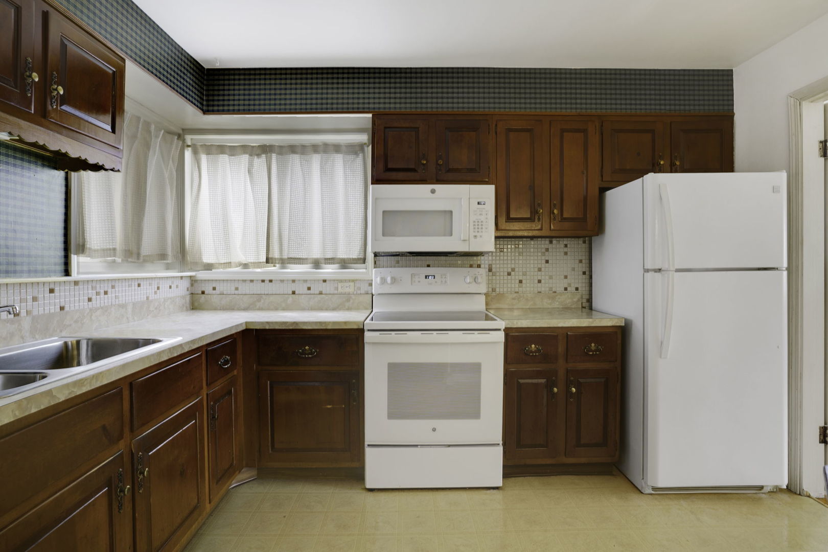 413 N Highland Avenue, Elmhurst, IL 60126