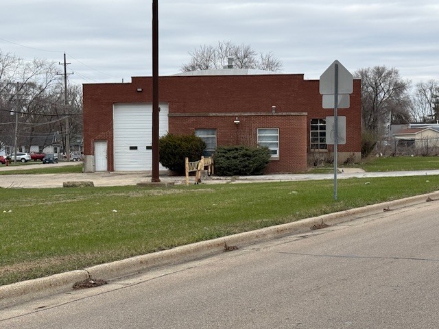 1071 Oliver Avenue, Montgomery, IL 60538