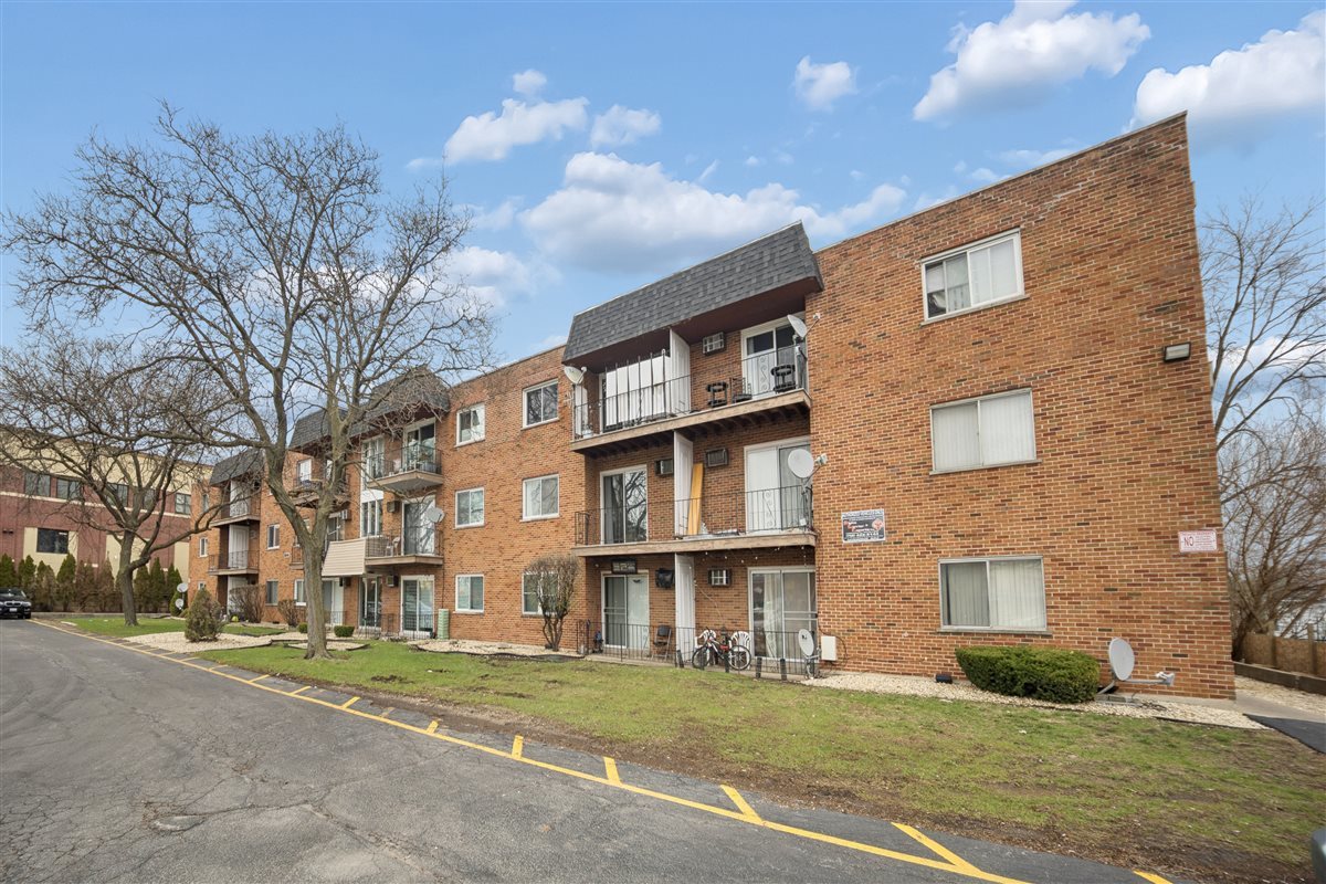 11245 S Harlem Avenue #A1, Worth, IL 60482