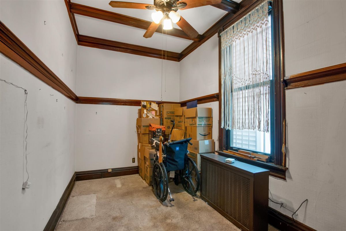 2244 N Maplewood Avenue, Chicago, IL 60647