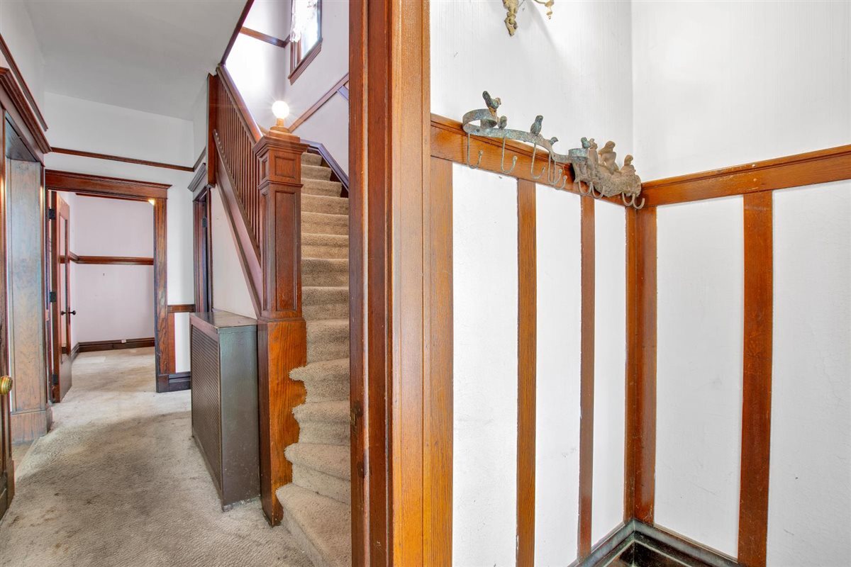 2244 N Maplewood Avenue, Chicago, IL 60647