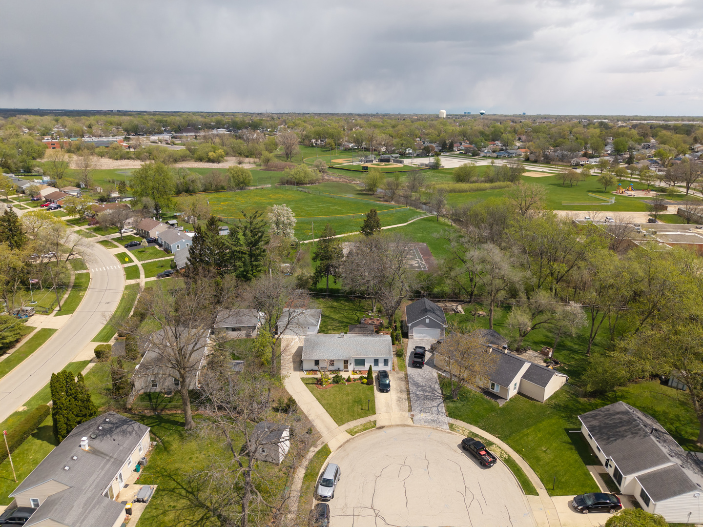 813 Parkside Court, Streamwood, IL 60107