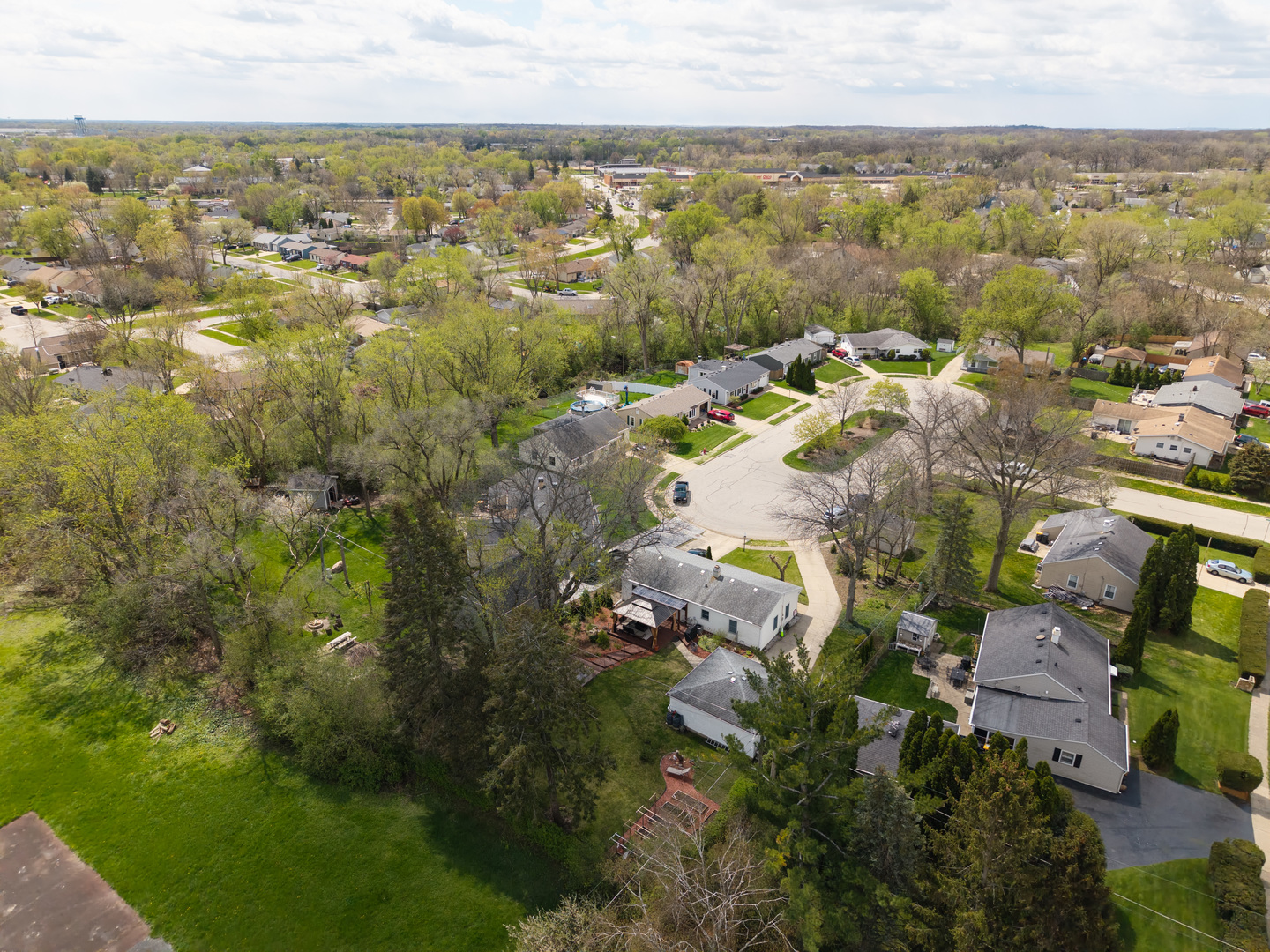 813 Parkside Court, Streamwood, IL 60107