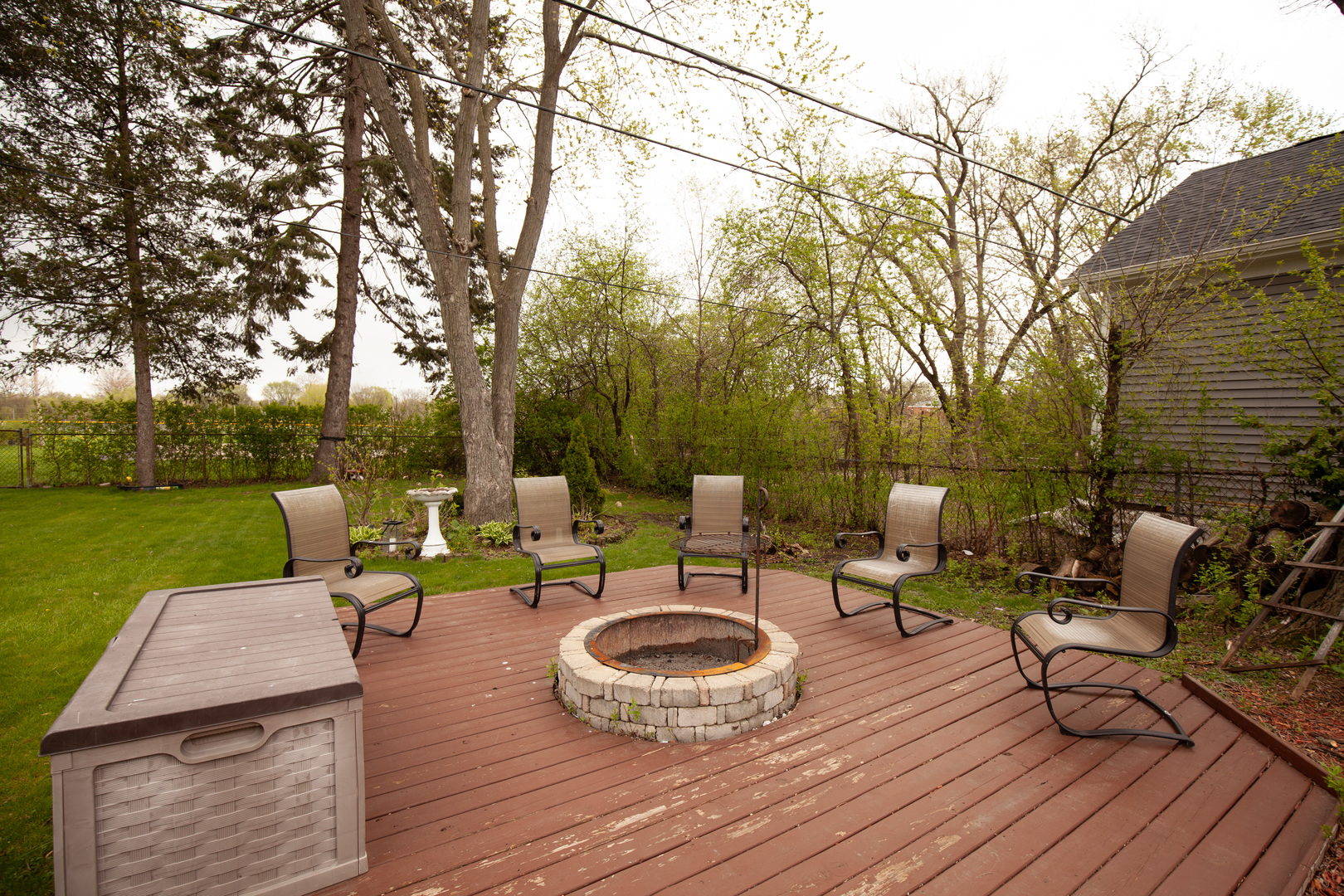 813 Parkside Court, Streamwood, IL 60107