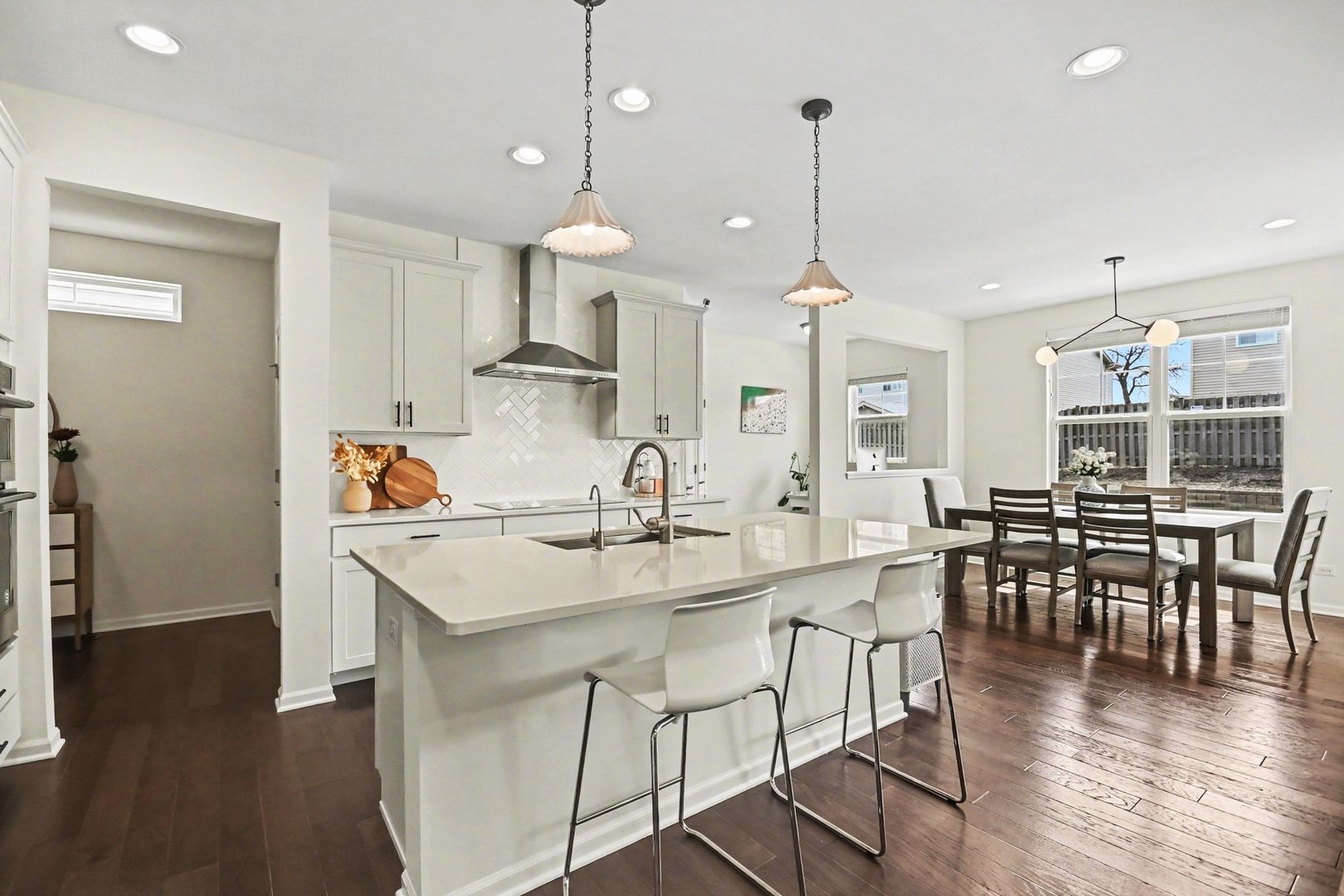 2515 LEANDER Court, Woodridge, IL 60517