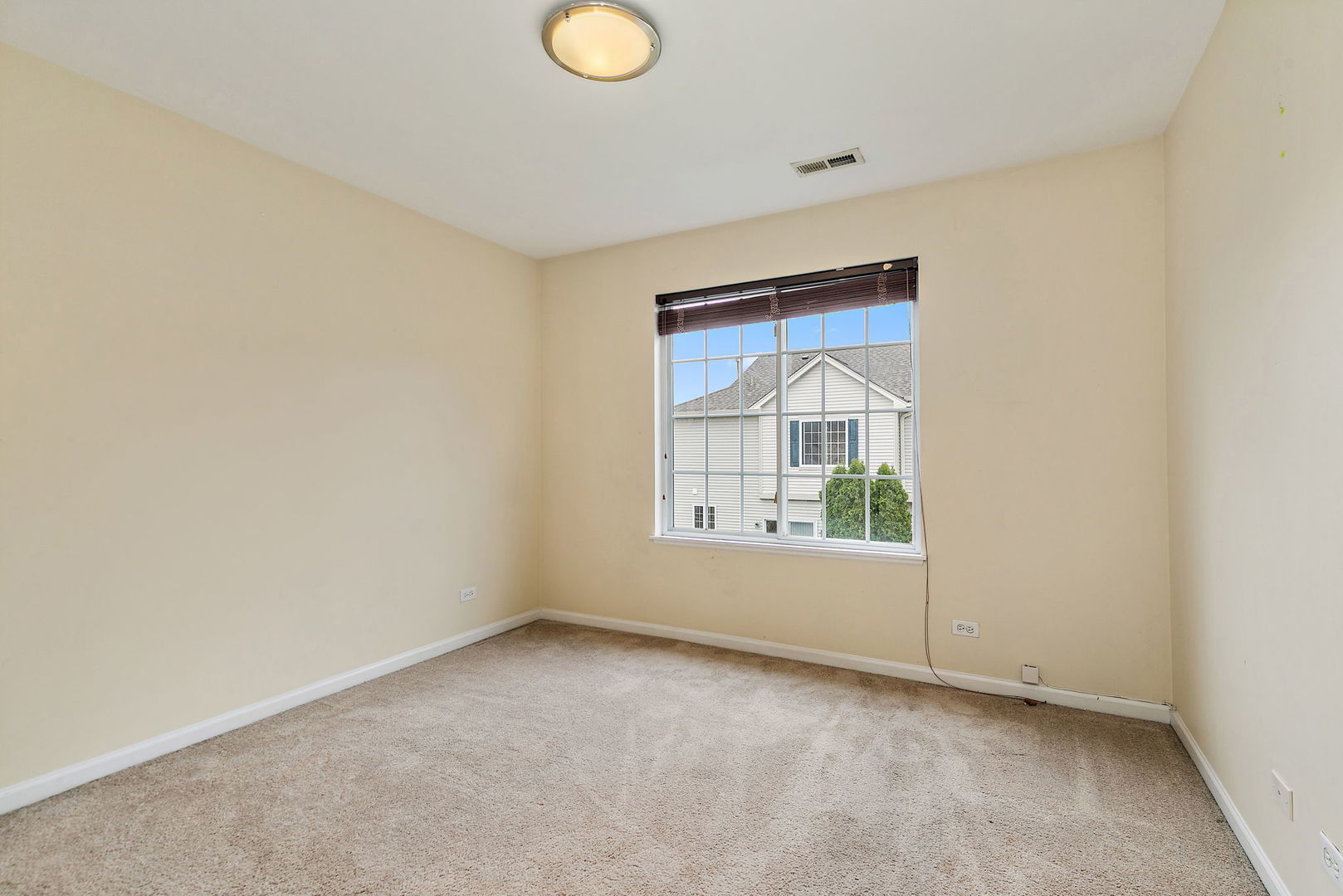 253 Evergreen Circle, Gilberts, IL 60136