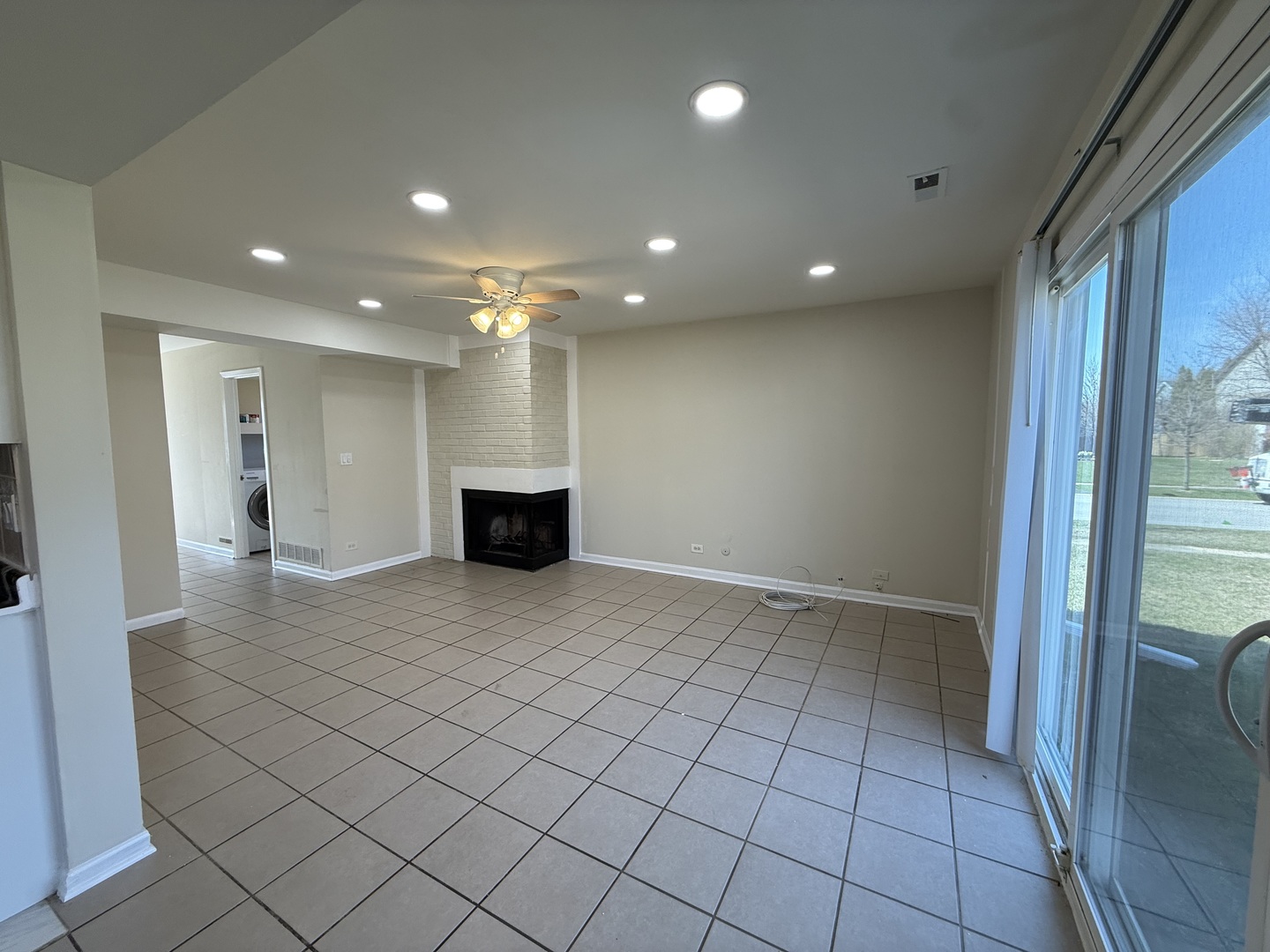 1874 WINDWARD Lane, Hanover Park, IL 60133