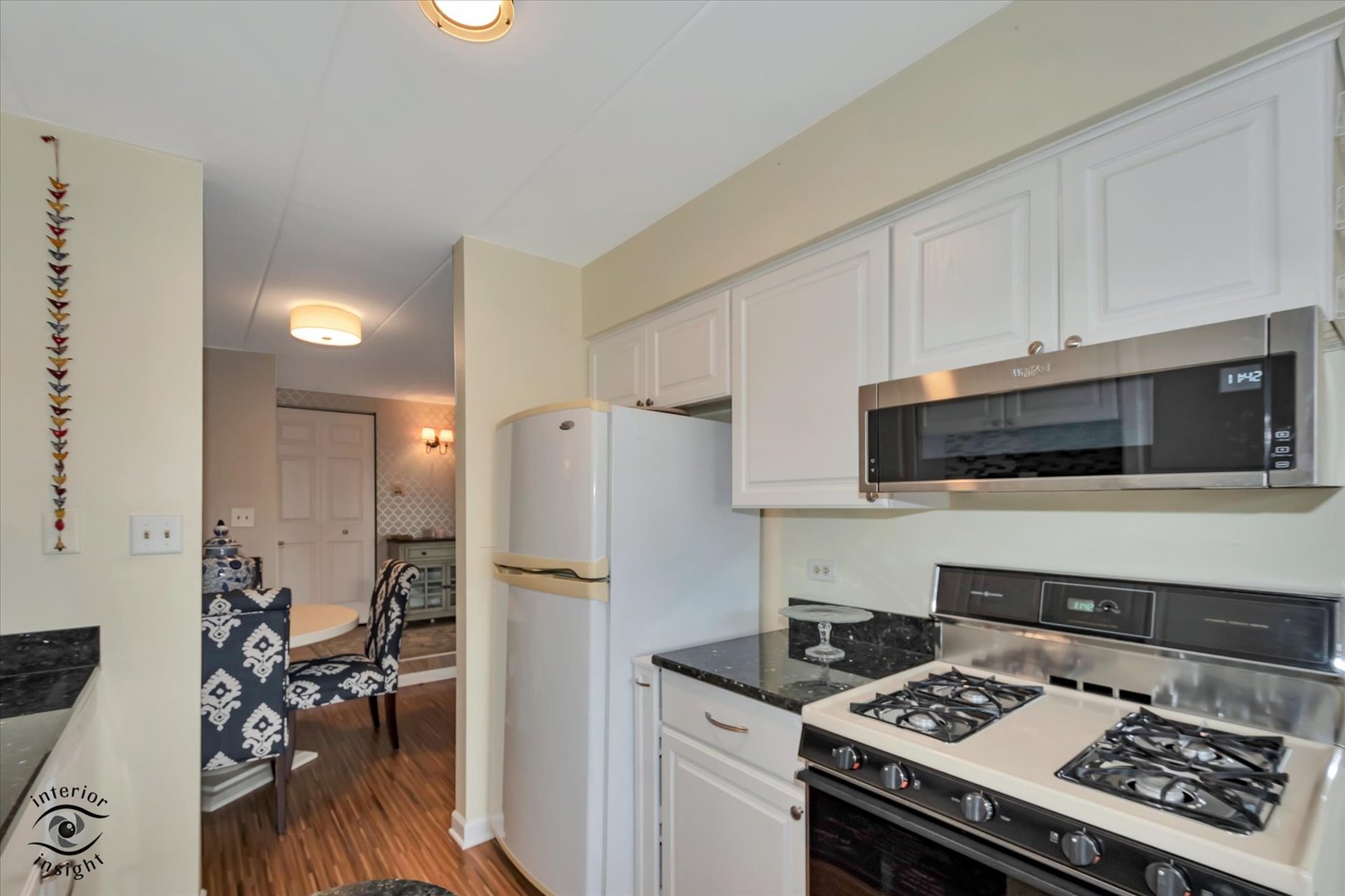 13240 W Circle Drive Parkway #307, Crestwood, IL 60418