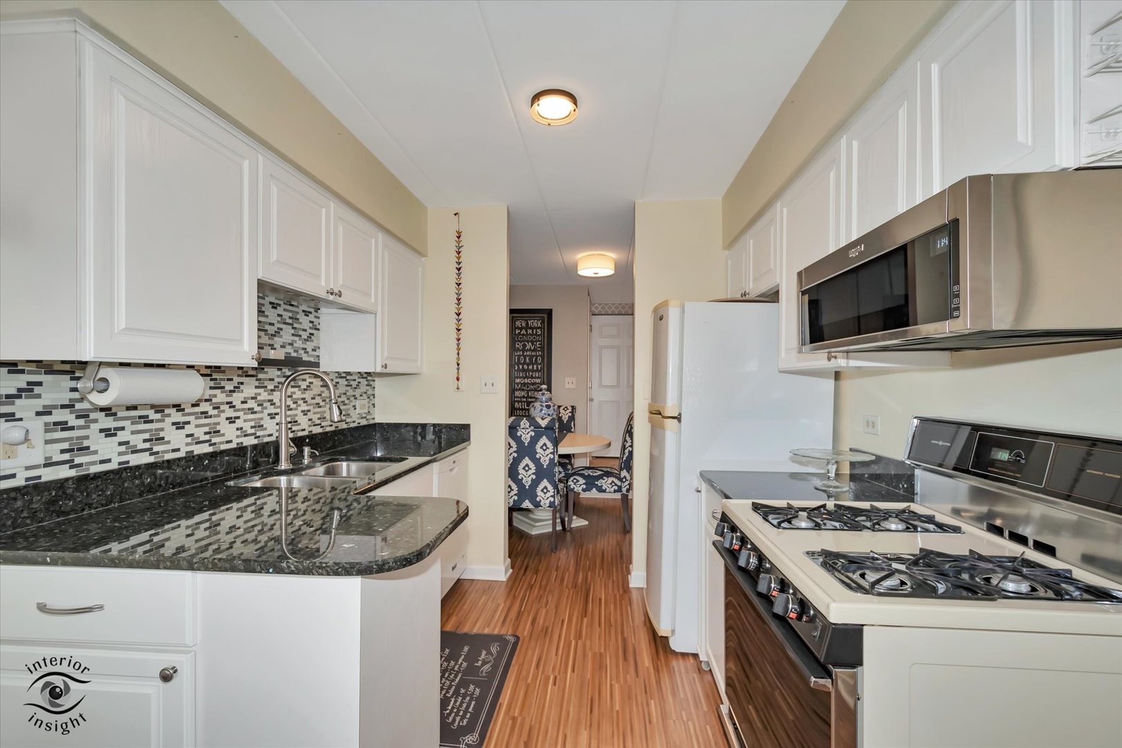 13240 W Circle Drive Parkway #307, Crestwood, IL 60418