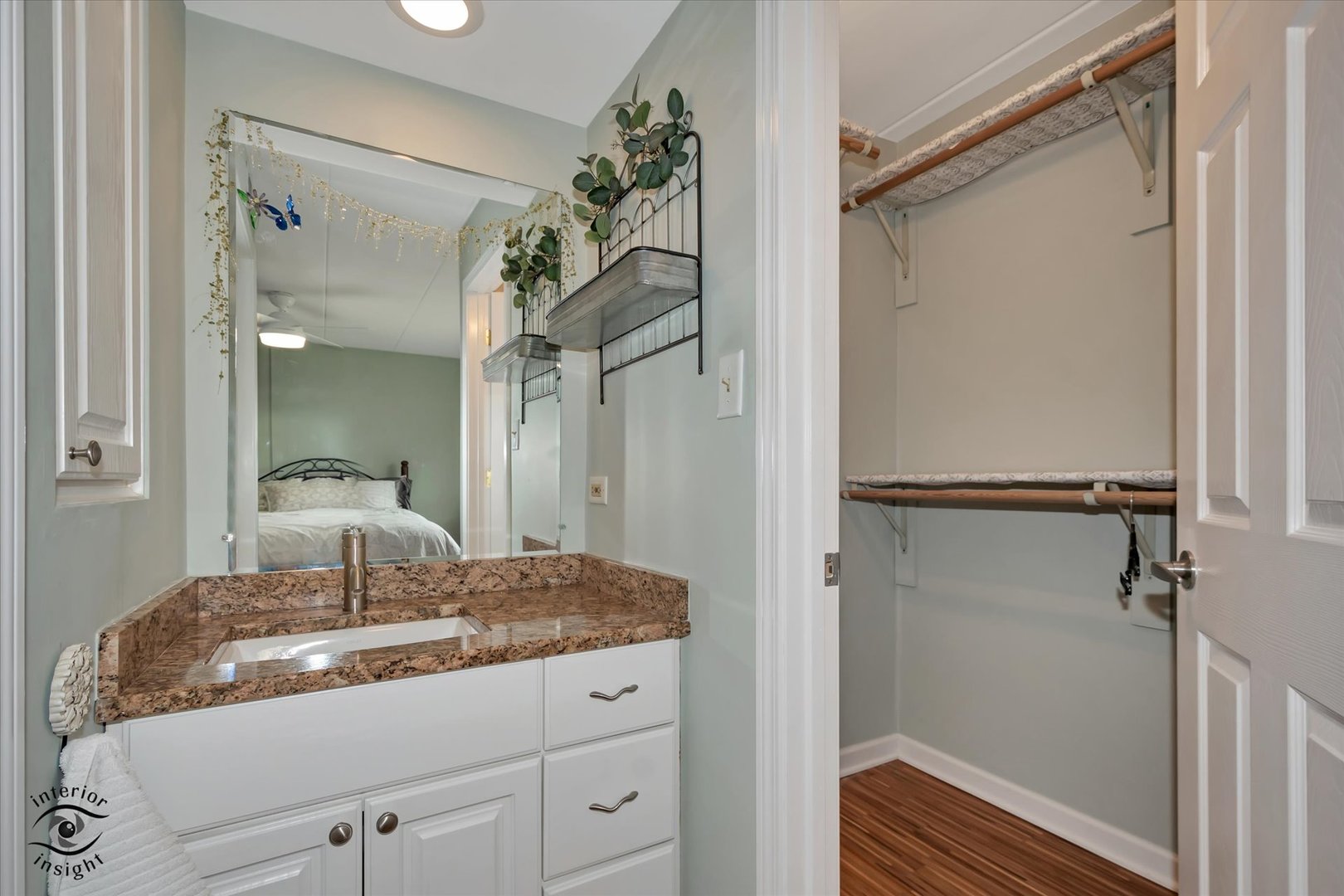 13240 W Circle Drive Parkway #307, Crestwood, IL 60418