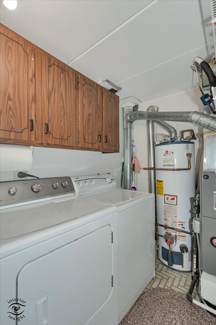 13240 W Circle Drive Parkway #307, Crestwood, IL 60418