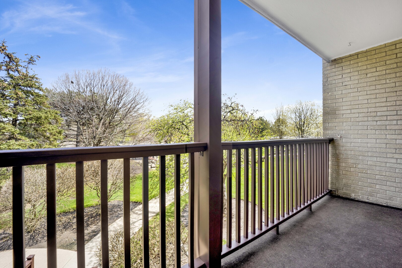 650 Murray Lane #203, Des Plaines, IL 60016