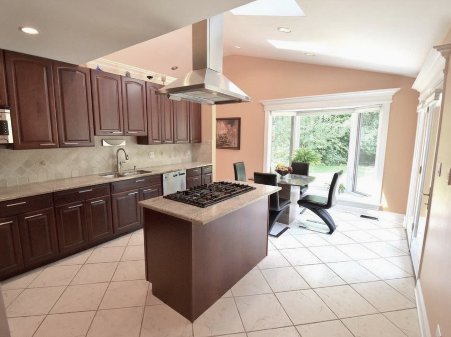 1302 S PRINCETON Avenue, Arlington Heights, IL 60005