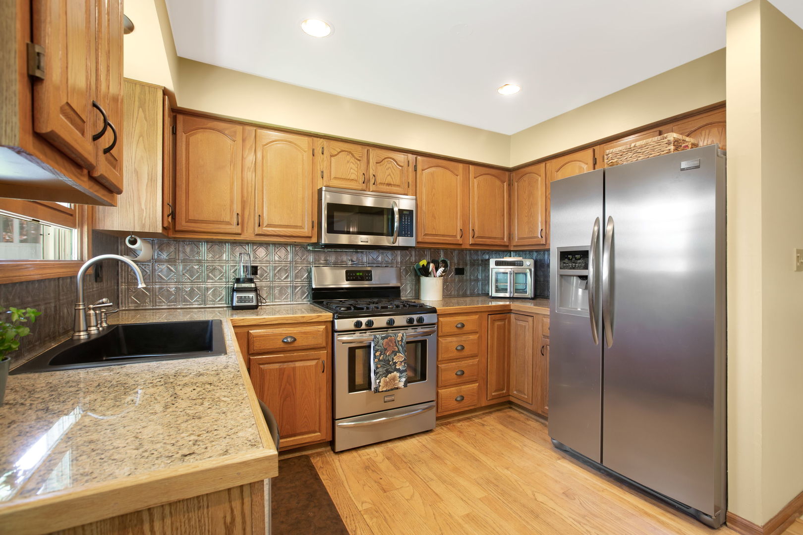 110 Courtney Lane, Cary, IL 60013